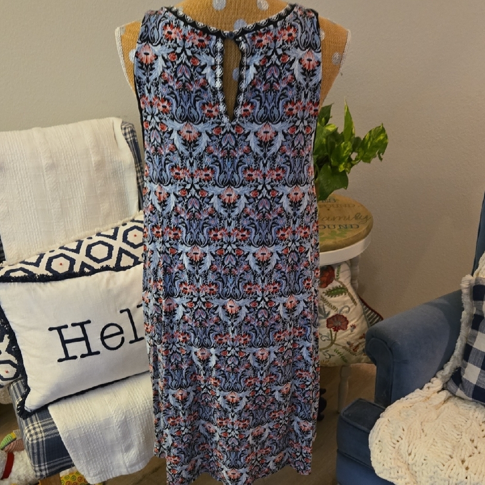 LOFT DRESS - Picture 4 of 6